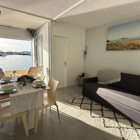 - Les Pieds Dans L'eau Agreable En Toutes Saisons 4 Couchages - Climatisation - Parking Prive - Piscine Sur - Vue Magnifique Et Rare - Situation Optimum - Les Argonautes - Ile Des Pecheurs - Cap D'agde Apartmán Agde