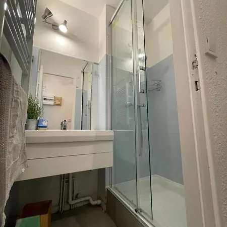 - Les Pieds Dans L'eau Agreable En Toutes Saisons 4 Couchages - Climatisation - Parking Prive - Piscine Sur - Vue Magnifique Et Rare - Situation Optimum - Les Argonautes - Ile Des Pecheurs - Cap D'agde Διαμέρισμα *