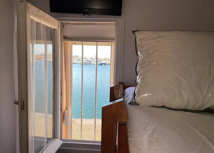 - Les Pieds Dans L'eau En Toutes Saisons 4 Couchages - Climatisation - Parking Privé - Piscine Sur - Vue Magnifique Et Rare - Situation Optimum - Les Argonautes - Ile Des Pêcheurs - Cap D'agde