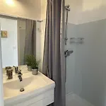 - Les Pieds Dans L'eau En Toutes Saisons 4 Couchages - Climatisation - Parking Privé - Piscine Sur - Vue Magnifique Et Rare - Situation Optimum - Les Argonautes - Ile Des Pêcheurs - Cap D'agde Appartement