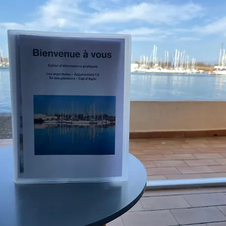 Appartement - Les Pieds Dans L'eau En Toutes Saisons 4 Couchages - Climatisation - Parking Privé - Piscine Sur - Vue Magnifique Et Rare - Situation Optimum - Les Argonautes - Ile Des Pêcheurs - Cap D'agde Agde