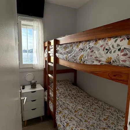 - Les Pieds Dans L'eau Agreable En Toutes Saisons 4 Couchages - Climatisation - Parking Prive - Piscine Sur - Vue Magnifique Et Rare - Situation Optimum - Les Argonautes - Ile Des Pecheurs - Cap D'agde * Agde