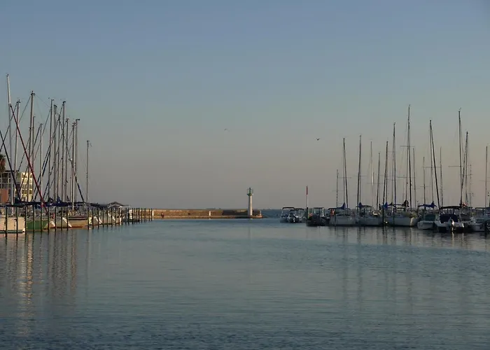 - Les Pieds Dans L'eau Agreable En Toutes Saisons 4 Couchages - Climatisation - Parking Prive - Piscine Sur - Vue Magnifique Et Rare - Situation Optimum - Les Argonautes - Ile Des Pecheurs - Cap D'agde آجد